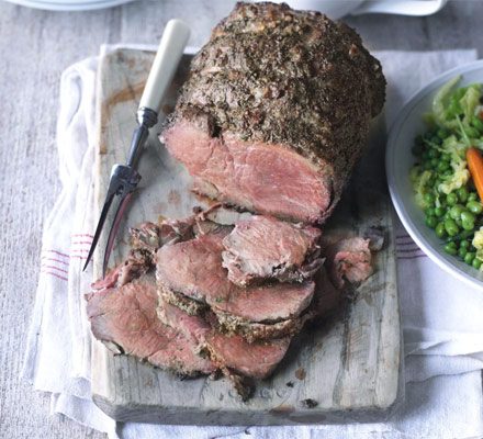 https://www.pontalo.net - Roast beef with caramelised onion gravy