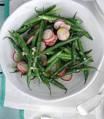 https://www.pontalo.net - Green beans & radishes with shallot dressing