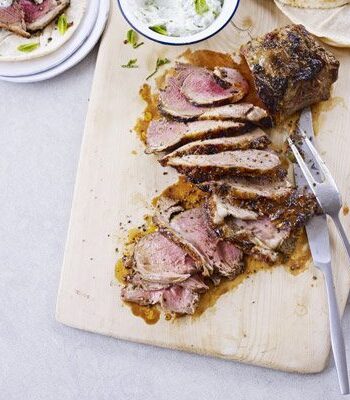 https://www.pontalo.net - Barbecued Greek lamb with tzatziki