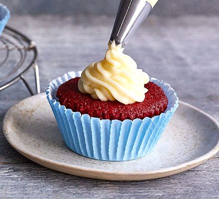 https://www.pontalo.net - Red velvet cupcakes