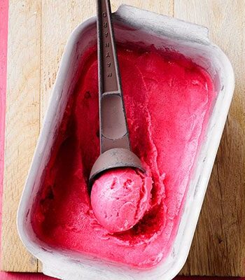 https://www.pontalo.net - Rhubarb & star anise sorbet