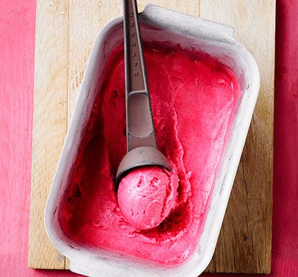 https://www.pontalo.net - Rhubarb & star anise sorbet