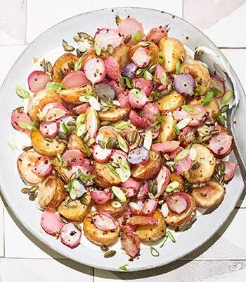 https://www.pontalo.net - Roast new potatoes & radishes