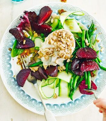 https://www.pontalo.net - Goat's cheese salad with roasted beetroot