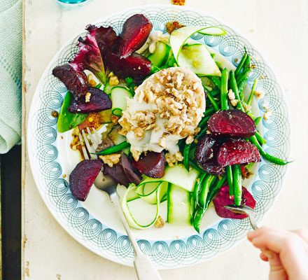 https://www.pontalo.net - Goat's cheese salad with roasted beetroot