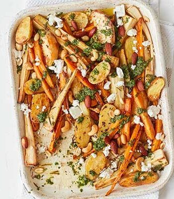 https://www.pontalo.net - Roasted root veg traybake