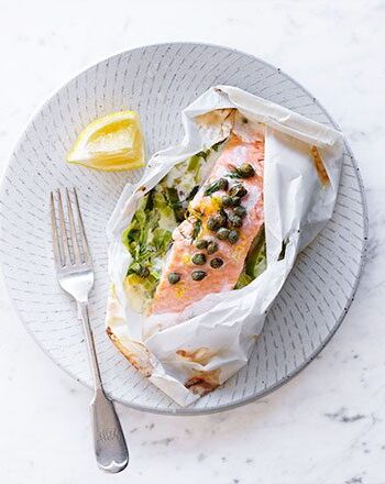 https://www.pontalo.net - Baked Salmon & Leek parcel