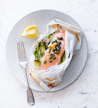 https://www.pontalo.net - Baked Salmon & Leek parcel