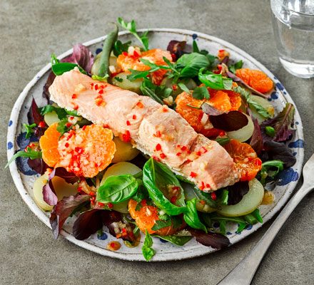 https://www.pontalo.net - Salmon salad with sesame dressing