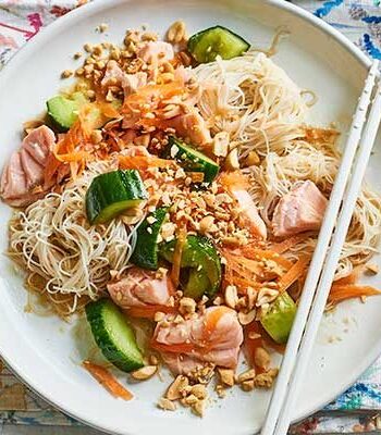 https://www.pontalo.net - Salmon & smacked cucumber noodles