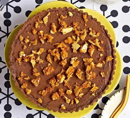 https://www.pontalo.net - Salted honey fudge & chocolate tart