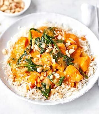 https://www.pontalo.net - Sweet potato & peanut curry