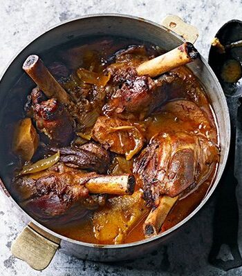 https://www.pontalo.net - Sweet spiced lamb shanks with quince