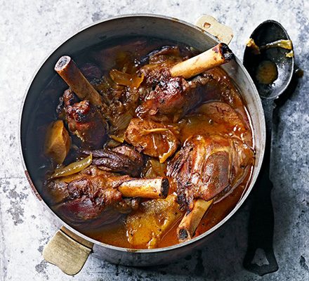 https://www.pontalo.net - Sweet spiced lamb shanks with quince