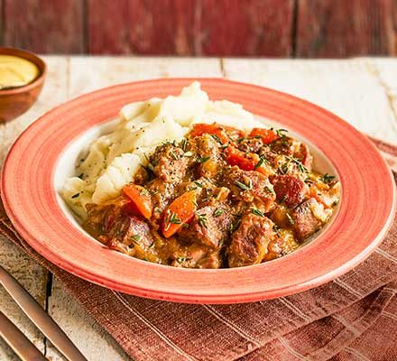 https://www.pontalo.net - Slow cooker pork casserole