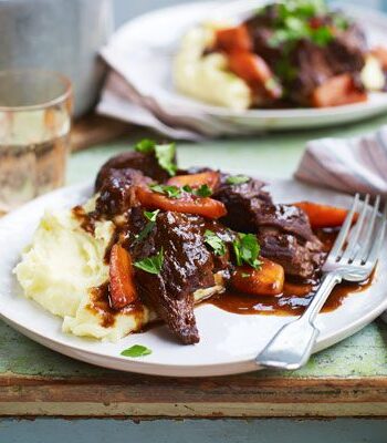 https://www.pontalo.net - Slow-cooker beef stew