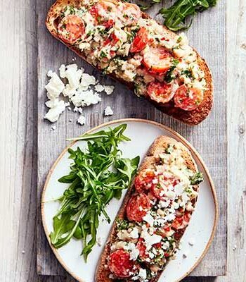 https://www.pontalo.net - Smashed cannellini bean tartine