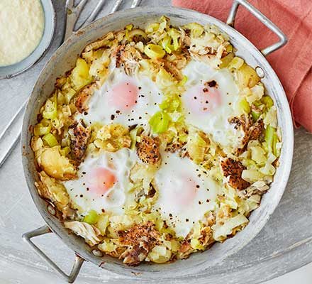 https://www.pontalo.net - Smoked mackerel & leek hash with horseradish