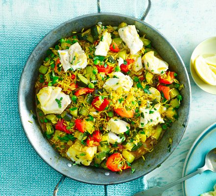 https://www.pontalo.net - Smoked paprika paella with cod & peas