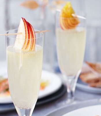 https://www.pontalo.net - Spiced apple snaps fizz