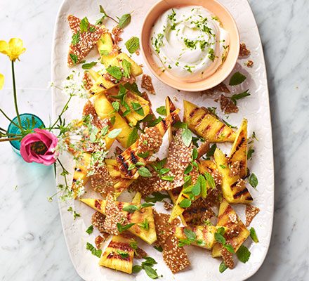 https://www.pontalo.net - Spiced grilled pineapple with maple sesame brittle