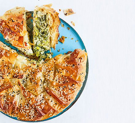 https://www.pontalo.net - Spring greens spanakopita