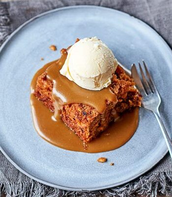 https://www.pontalo.net - Sticky toffee parsnip pudding