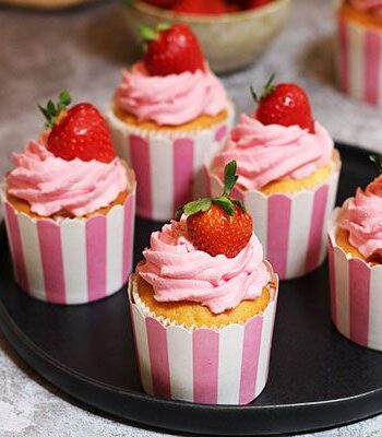 https://www.pontalo.net - Strawberry cupcakes