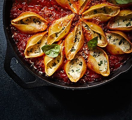 https://www.pontalo.net - Stuffed pasta bake bolognese