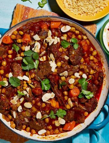 https://www.pontalo.net - One-pan lamb tagine with chickpeas