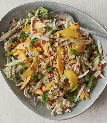 https://www.pontalo.net - Thai chicken salad