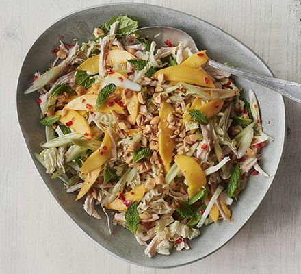 https://www.pontalo.net - Thai chicken salad