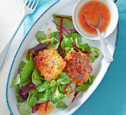 https://www.pontalo.net - Thai curry fish cakes with sweet chilli dressing