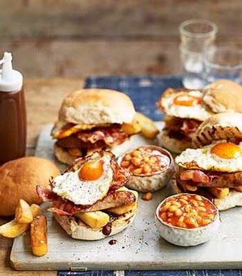 https://www.pontalo.net - The Great British breakfast bap