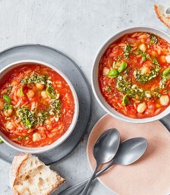 https://www.pontalo.net - Tomato & pasta soup