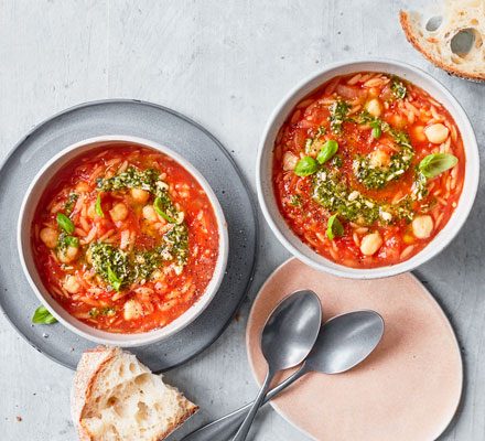 https://www.pontalo.net - Tomato & pasta soup