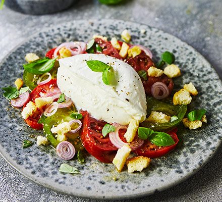 https://www.pontalo.net - Tomato & mozzarella salad