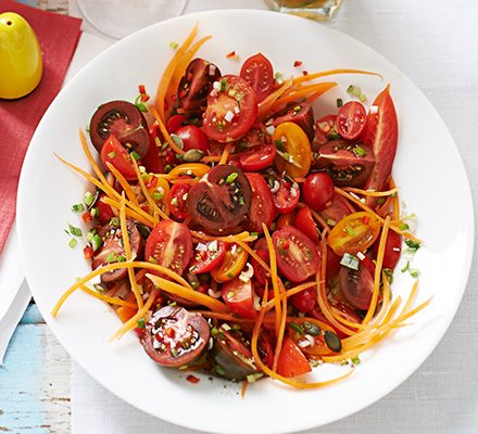 https://www.pontalo.net - Late-summer tomato & carrot salad