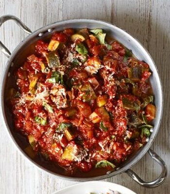 https://www.pontalo.net - Tomato & courgette stew