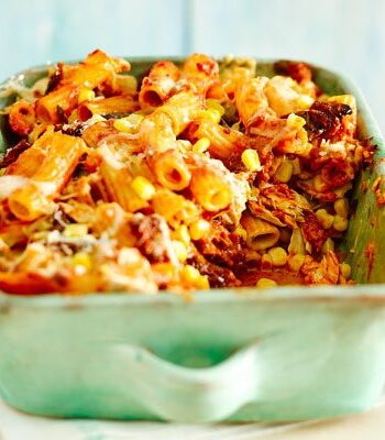 https://www.pontalo.net - Tuna & sundried tomato pasta bake