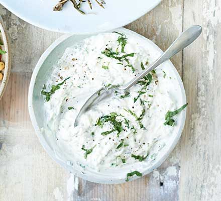 https://www.pontalo.net - Tzatziki sauce