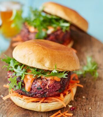 https://www.pontalo.net - Ultimate veggie burger with pickled carrot slaw