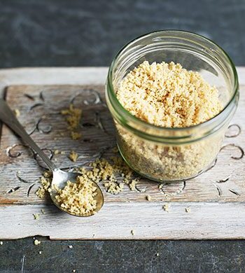 https://www.pontalo.net - Easy vegan Parmesan cheese