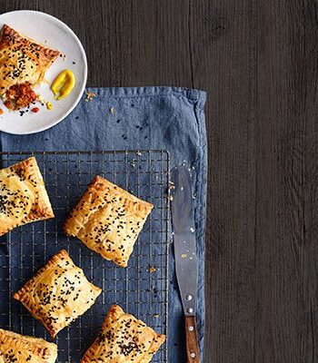 https://www.pontalo.net - Spiced ‘chorizo’ pastry slices