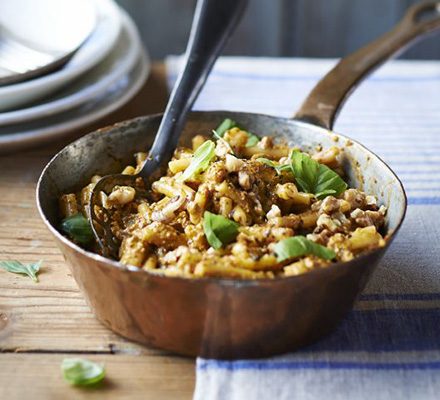 https://www.pontalo.net - Walnut & red pepper pesto pasta