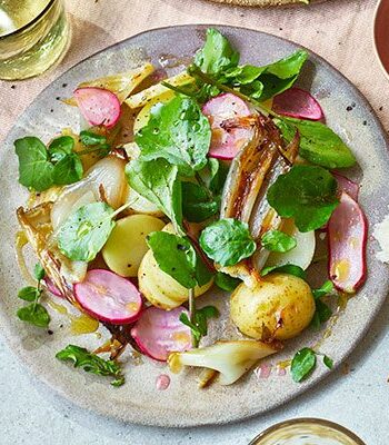 https://www.pontalo.net - Watercress salad with boiled Jersey Royals