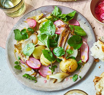 https://www.pontalo.net - Watercress salad with boiled Jersey Royals