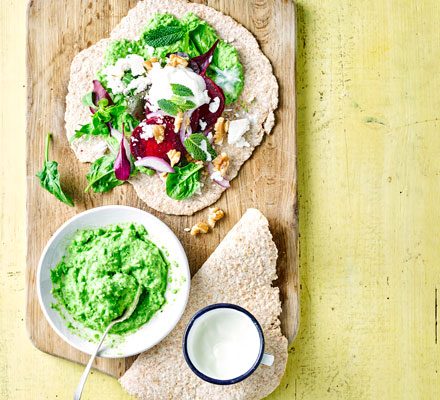 https://www.pontalo.net - Wholemeal wraps with minty pea hummus & beetroot