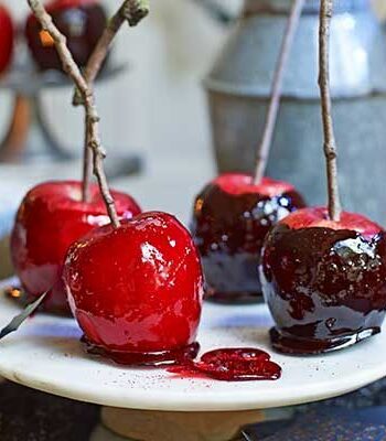 https://www.pontalo.net - Halloween toffee apples