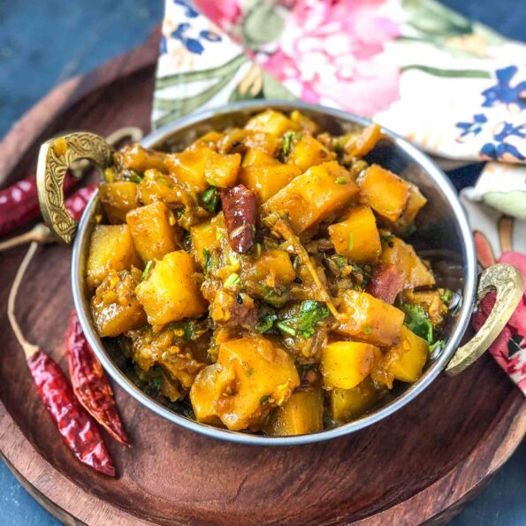 https://www.pontalo.net - Achari Aloo Sabzi Recipe - Potatoes In Spicy Pickle Masala